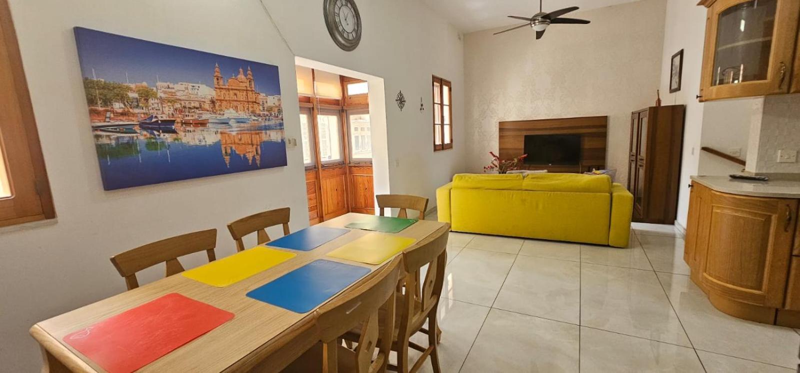 3 Floors Villa On Promenade 4 Bedrooms 3 Bathrooms Sliema Luaran gambar