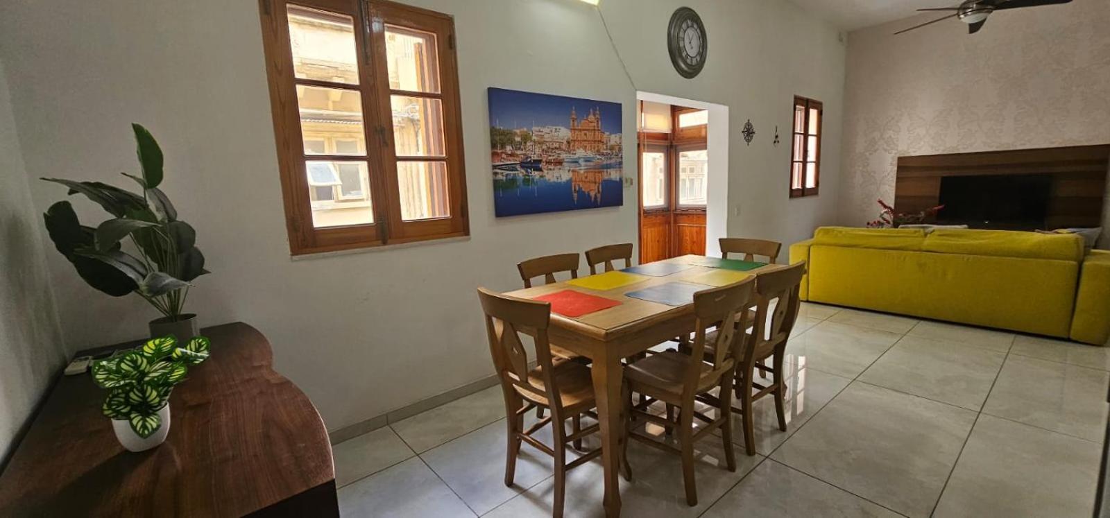 3 Floors Villa On Promenade 4 Bedrooms 3 Bathrooms Sliema Luaran gambar