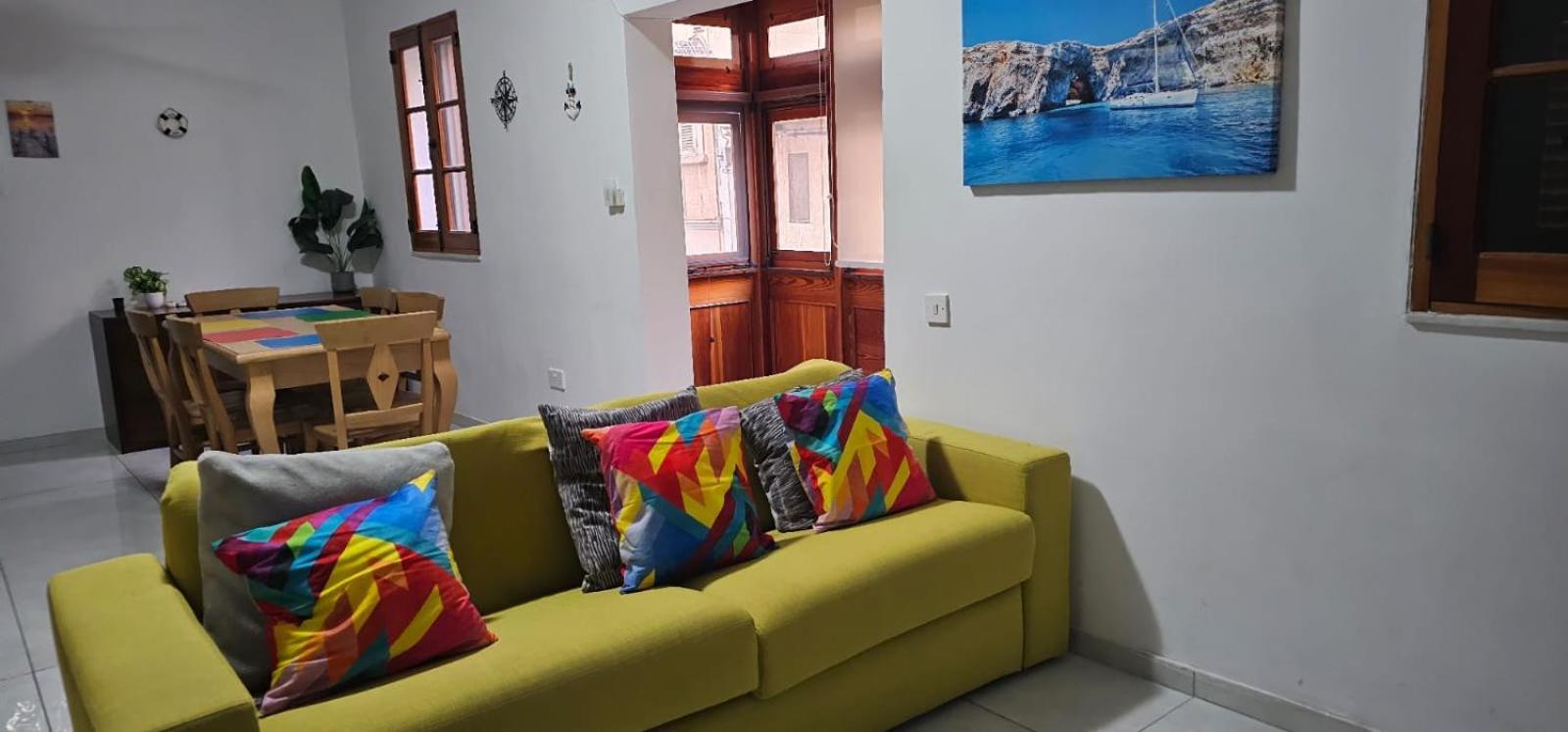 3 Floors Villa On Promenade 4 Bedrooms 3 Bathrooms Sliema Luaran gambar