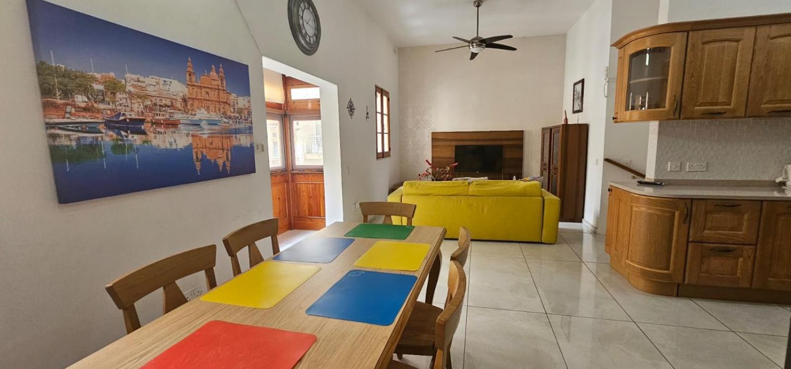 3 Floors Villa On Promenade 4 Bedrooms 3 Bathrooms Sliema Luaran gambar